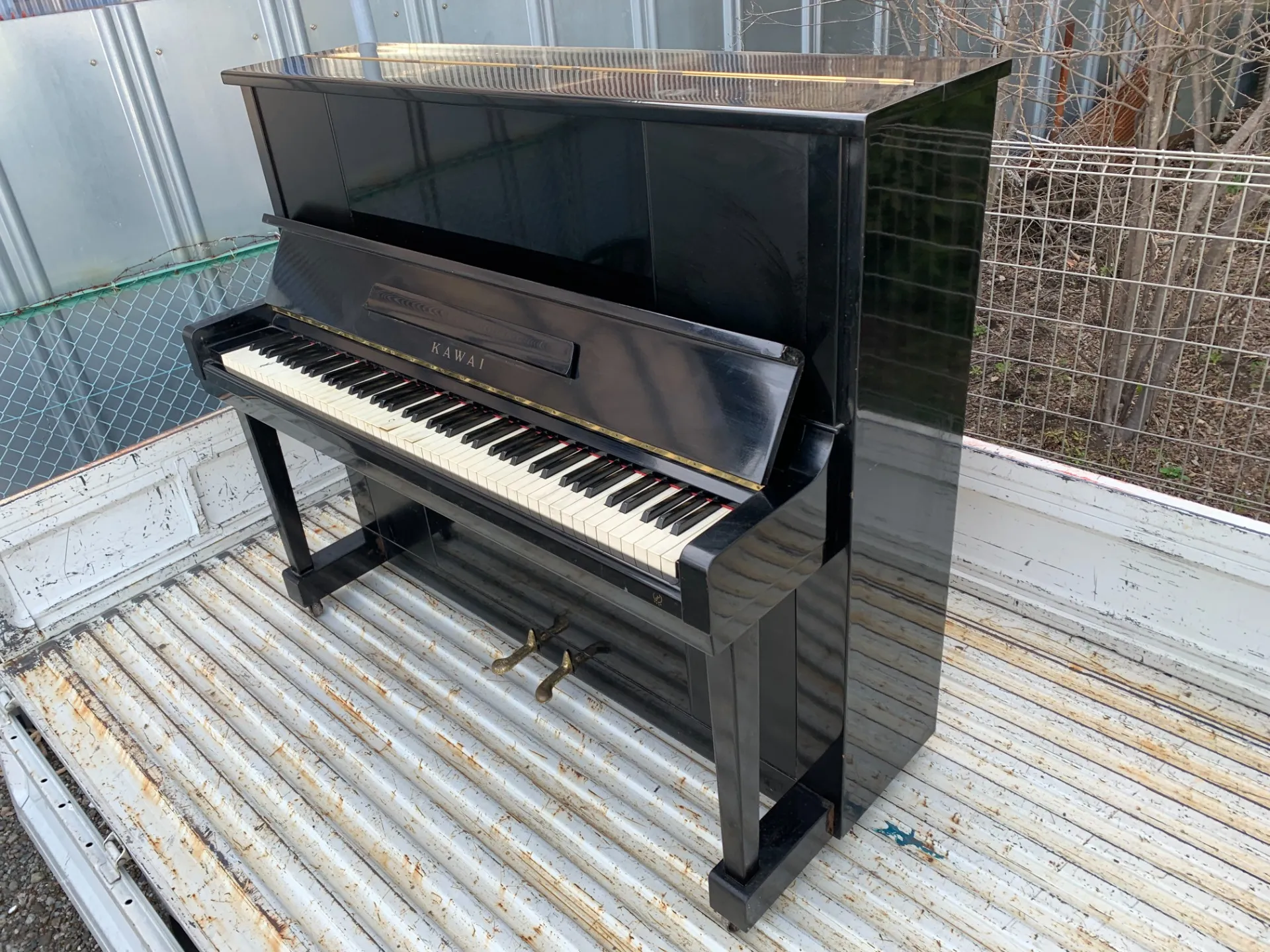 アップライトピアノ